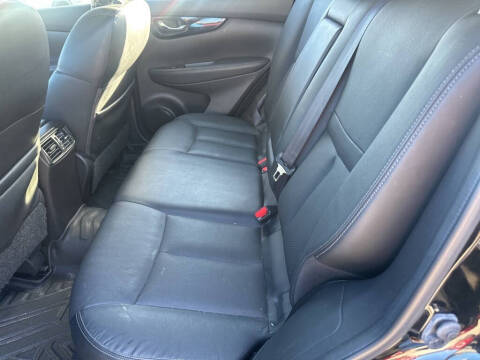 2017 Nissan Rogue Sport SL