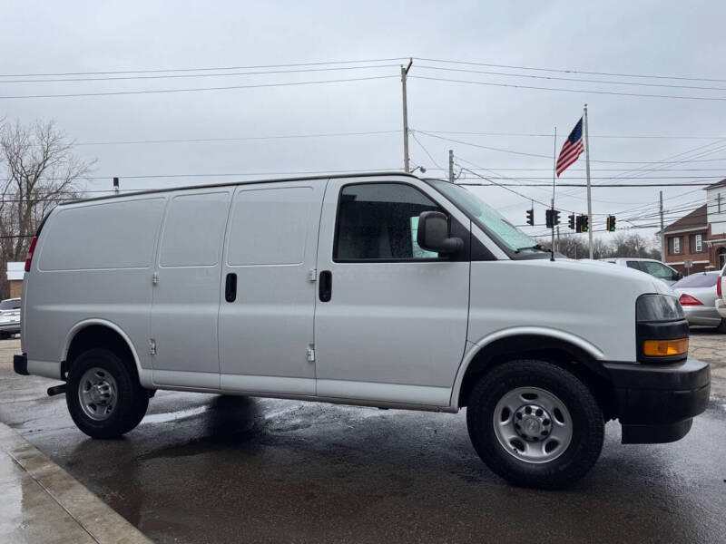 2019 Chevrolet Express 2500