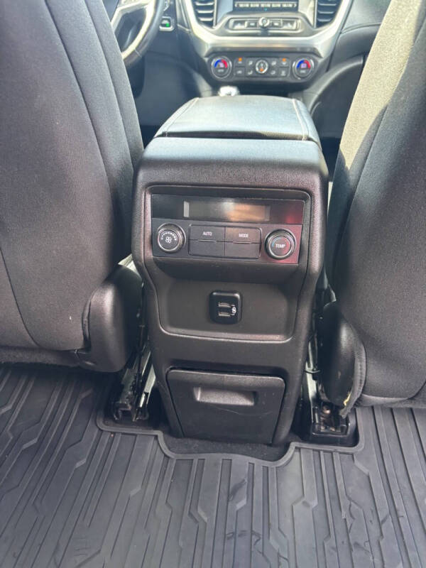 2018 GMC Acadia SLE-2