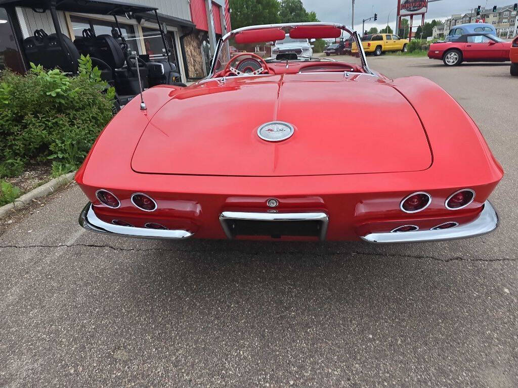 1961 Chevrolet Corvette 112