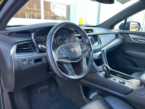 2023 Cadillac XT5 Luxury