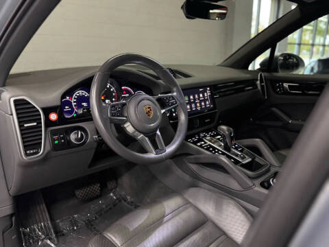 2023 Porsche Cayenne