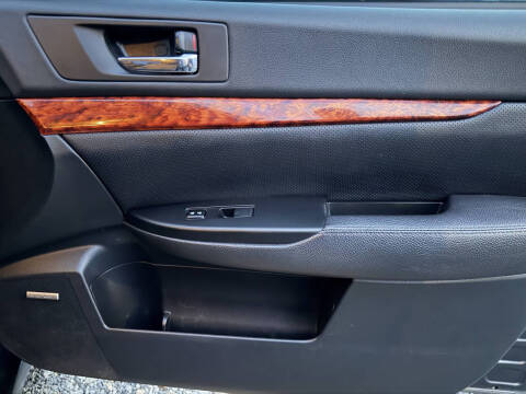 2011 Subaru Outback 2.5i Limited