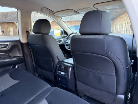 2018 Nissan Pathfinder S