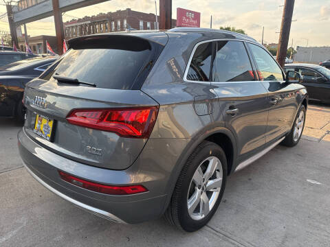 2018 Audi Q5 2.0T quattro Premium Plus