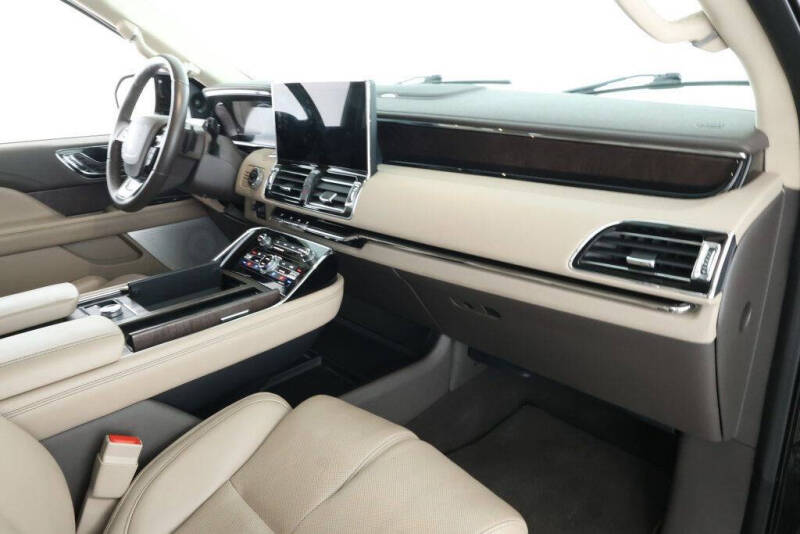 2022 Lincoln Navigator Reserve