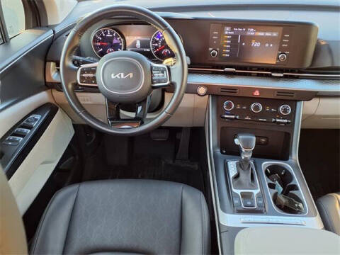 2023 Kia Carnival