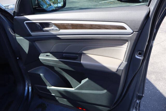 2023 Volkswagen Atlas V6 SE