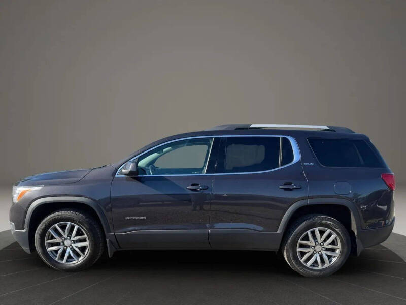 2017 GMC Acadia SLE-2