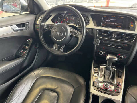 2016 Audi A4 2.0T quattro Premium