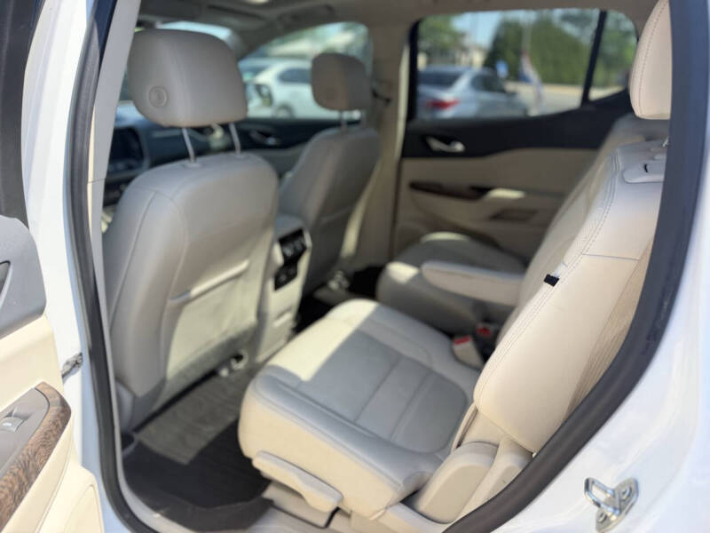 2020 GMC Acadia Denali