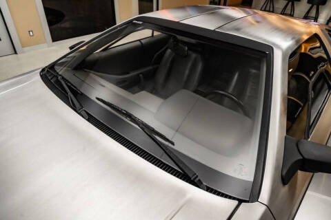 1981 DeLorean DMC-12
