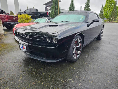 2015 Dodge Challenger SXT