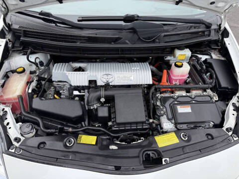 2014 Toyota Prius Plug-in Hybrid