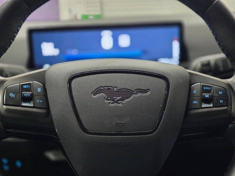 2022 Ford Mustang Mach-E Select