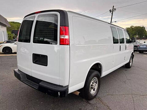 2020 Chevrolet Express 2500