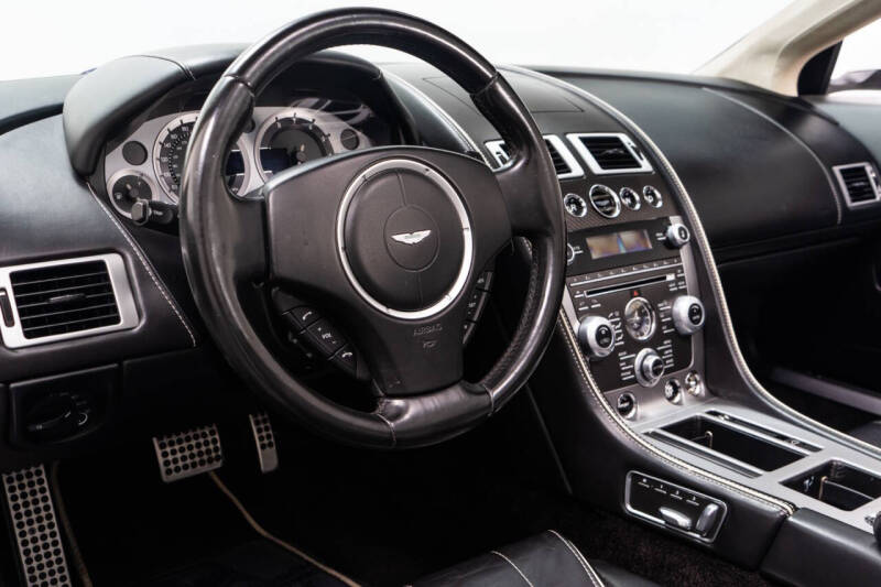 2014 Aston Martin DB9 Volante