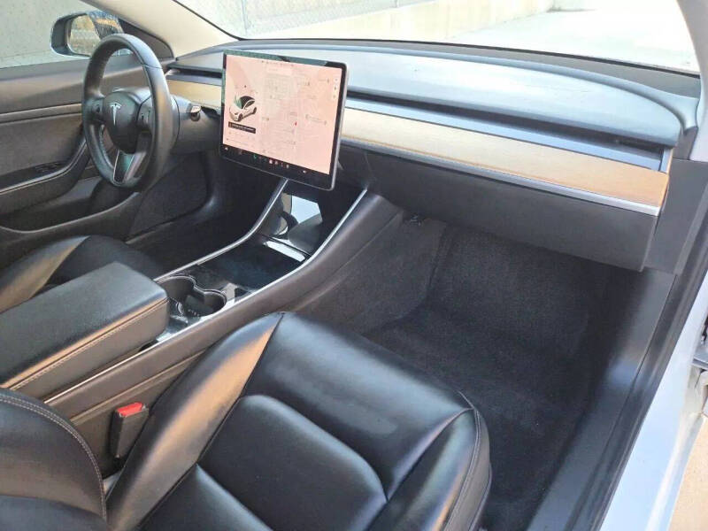 2020 Tesla Model 3 Standard Range