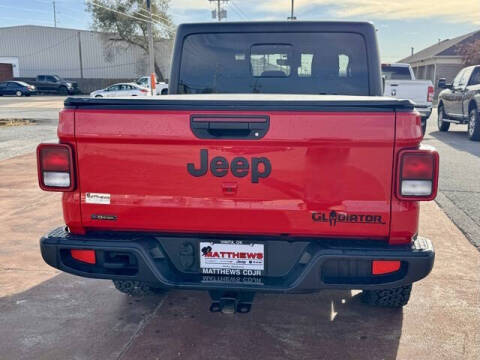 2022 Jeep Gladiator Sport
