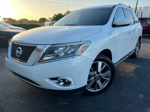 2014 Nissan Pathfinder for sale at Auto Loans and Credit in Hollywood FL