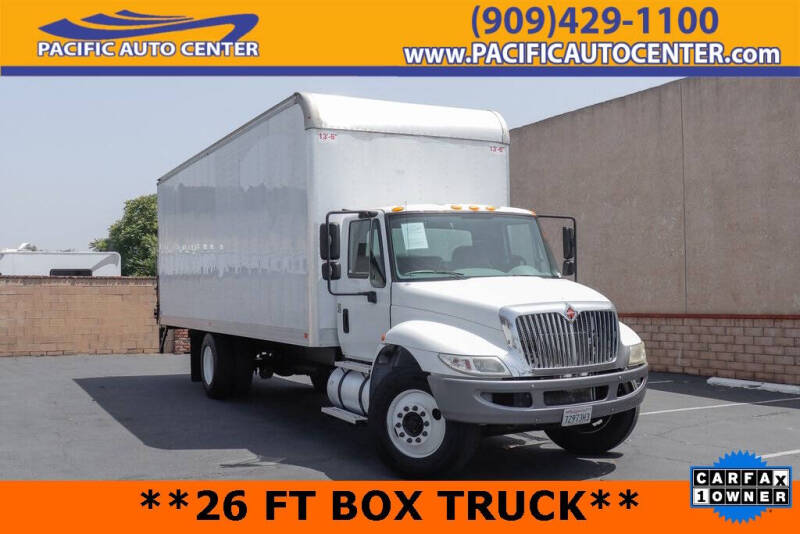 2018 International DuraStar 4300