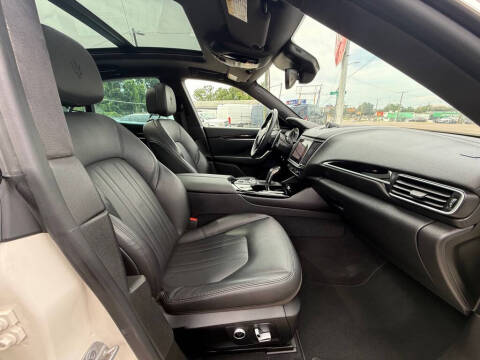 2023 Maserati Levante Modena