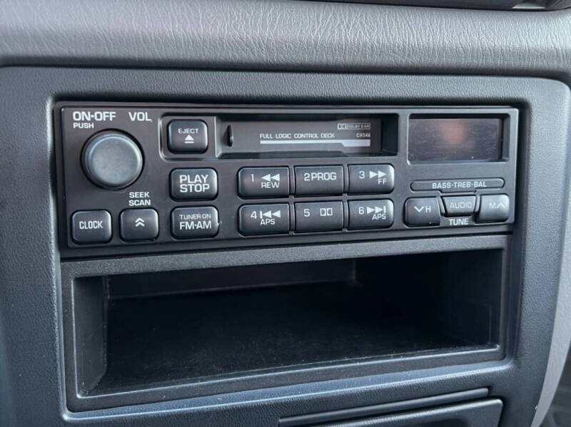 1998 Nissan Frontier XE