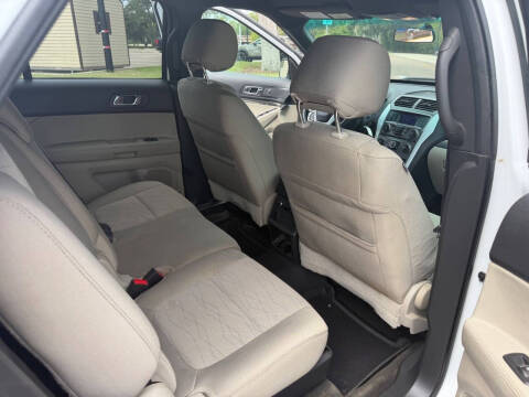 2015 Ford Explorer