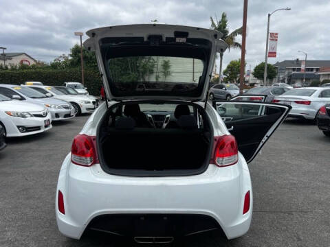 2017 Hyundai Veloster