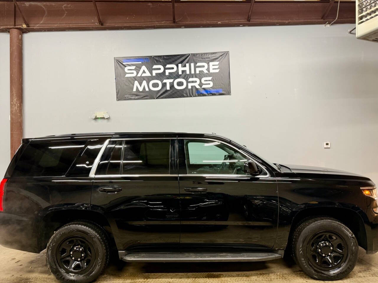 2017 Chevrolet Tahoe for sale at Sapphire Motors in Gurnee, IL