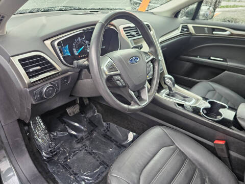 2015 Ford Fusion SE