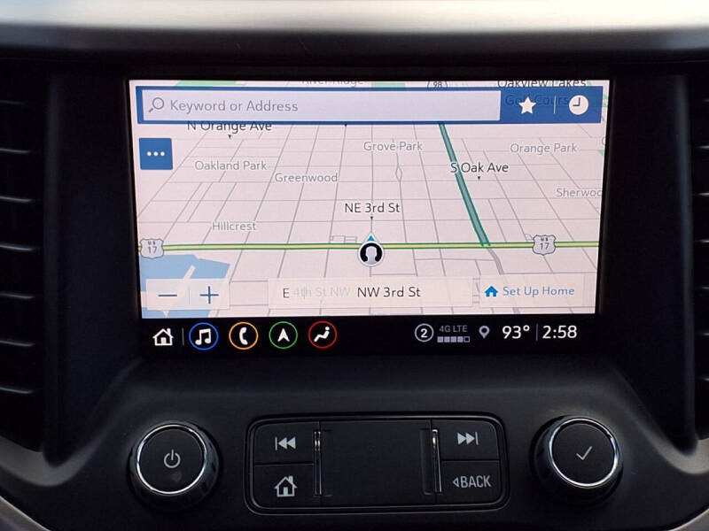 2023 GMC Acadia AT4