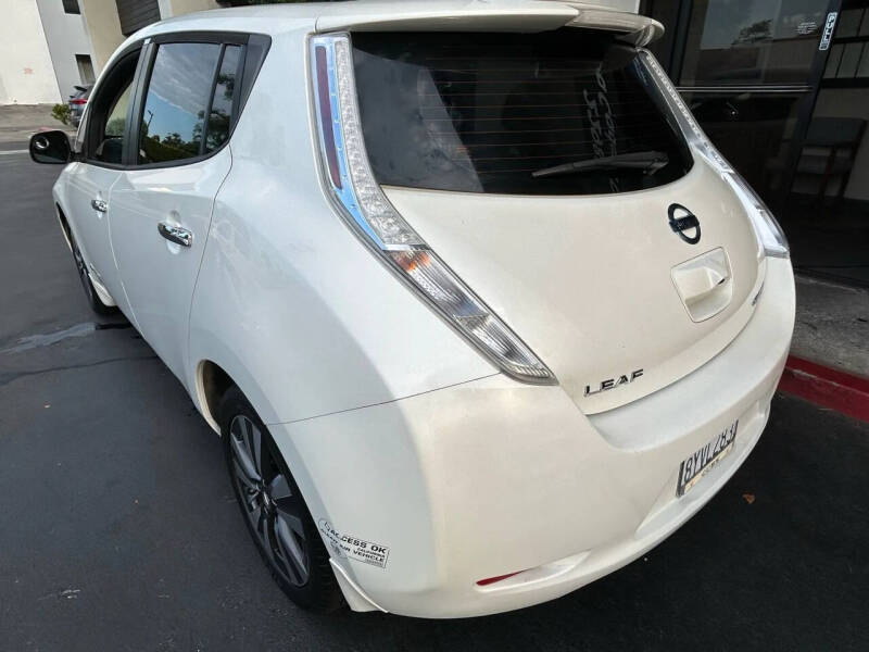 2015 Nissan LEAF