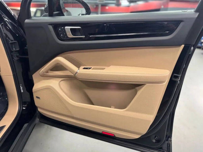 2023 Porsche Cayenne