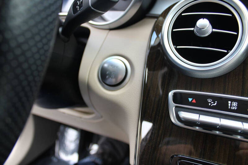 2019 Mercedes-Benz GLC GLC 300