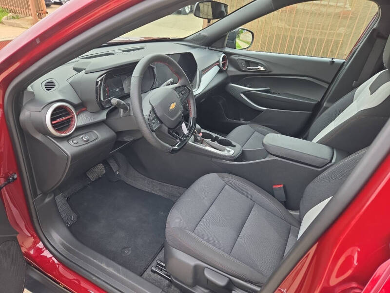 2025 Chevrolet Trax RS