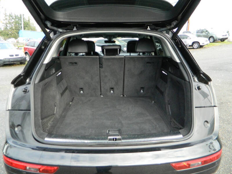 2018 Audi Q5 2.0T quattro Premium Plus