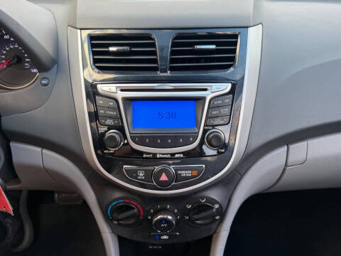 2012 Hyundai Accent GLS