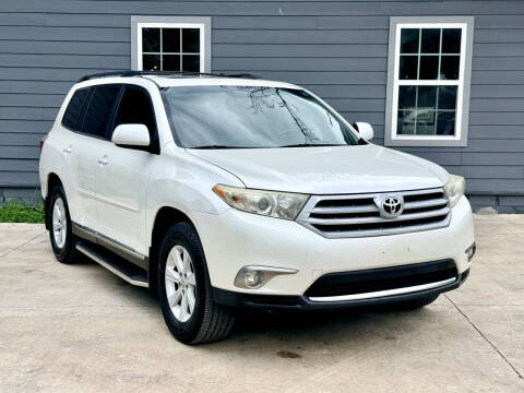 2013 Toyota Highlander Plus