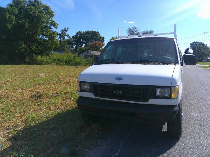 2000 Ford E-250