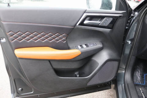 2025 Mitsubishi Outlander PHEV SEL