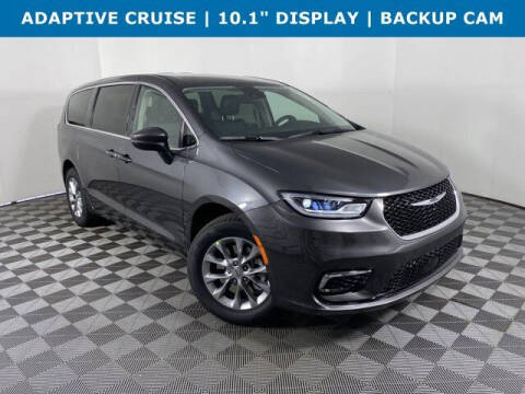 2023 Chrysler Pacifica for sale at Wally Armour Chrysler Dodge Jeep Ram in Alliance OH