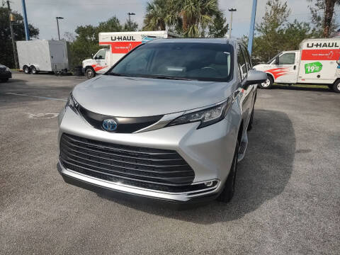 2022 Toyota Sienna XLE 7-Passenger