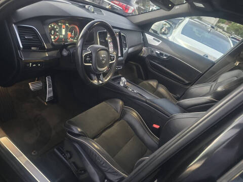 2016 Volvo XC90 T8 eAWD R-Design