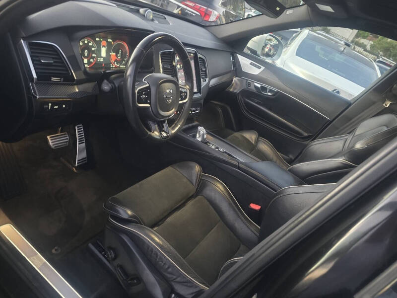 2016 Volvo XC90 T8 eAWD R-Design