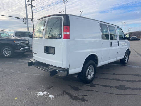 2024 Chevrolet Express 2500