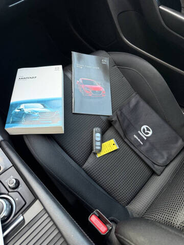 2018 Mazda MAZDA3 Sport