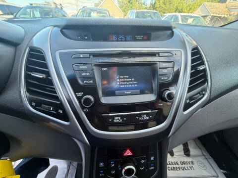 2015 Hyundai Elantra SE