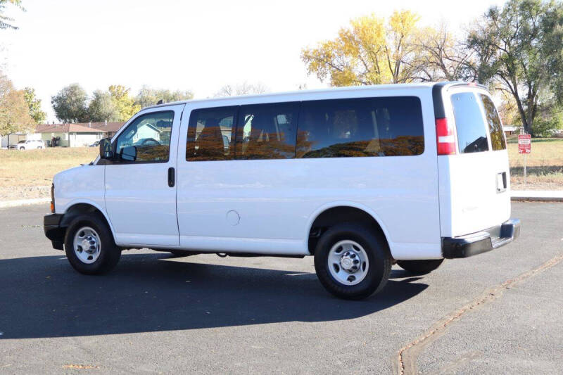 2017 Chevrolet Express LS 2500