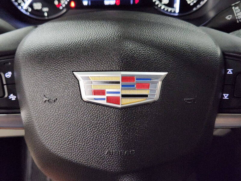 2021 Cadillac XT4 Premium Luxury